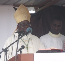 “ Não servir a dois senhores” Dom Jaka no encerramento da visita pastoral a comunidade do Panguila