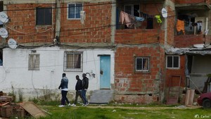 Jovem angolano detido no Bairro da Jamaica denuncia violência policial