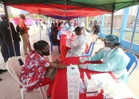 Cerca de uma dezena de jornalistas em Luanda testam positivo a Covid 19