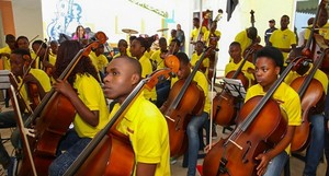 Orquestra Kaposoka em périplo por Itália  