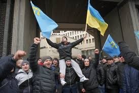 Regressada a calma a Kiev, tensão instala-se na Crimeia