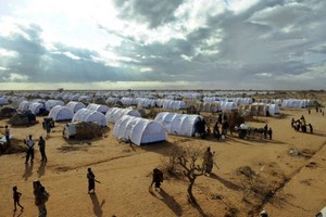 Quênia ordena aos refugiados que retornem aos acampamentos