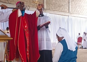 “Vocação é um dom uma escolha e um mistério de Deus” Dom Emílio no Domingo de Pentecostes