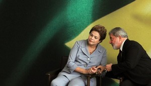 Lula da Silva entra no governo e escapa de momento à Justiça