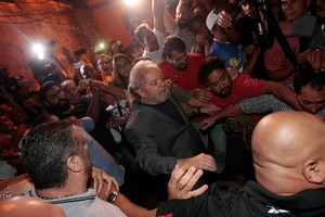 Lula diz que já não é um ser humano mas uma ideia que não pode ser aprisionada