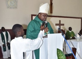 Bispo de Cabinda critica famílias cristãs que se deixaram corromper por práticas culturais nocivas