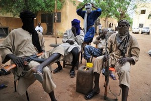 Combates no noroeste do Mali deixam dezenas de mortos