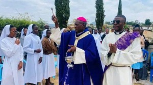 Dia dos fiéis defuntos, não é dia de luto mas sim de oração, afirma D. Mbilingi