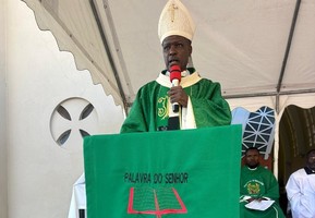 “ Comunhão para missão” apelo de D. Mbilingi aos dirigentes e assistentes