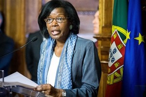 Adiamento da visita da ministra da justiça de Portugal à Angola é da conveniência de Portugal