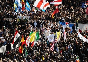 Papa pede defesa dos mais fracos e do meio ambiente na missa inaugural