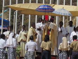 Lubango celebrou festa da padroeira da cidade com caminhada de 10km