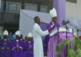 Destacada humildade de Dom Mourisca na missa do último adeus