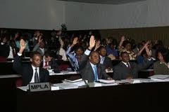 Assembleia Nacional aprova OGE para 2013