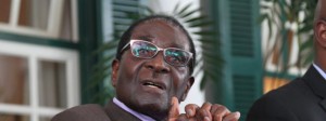 Mugabe critica Mandela pela sua acção conciliadora com os brancos