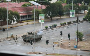 UA alerta para um perigo de golpe de Estado no Zimbabwe