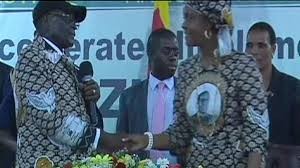 Mugabe afasta vice-presidente e oito ministros
