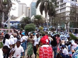 Fiéis da Nazaré saúdam festa da padroeira com a procissão