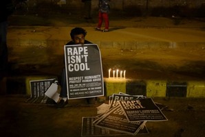 Advogados recusam defender acusados da violação que chocou a Índia