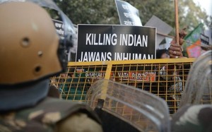 Índia e Paquistão alertam para escalada de violência na Caxemira