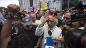 Igreja Católica condena agressão a bispos e representante do Papa