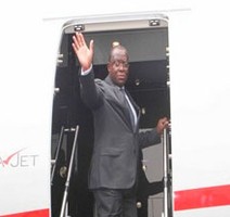 Vice-Presidente da República desloca-se à Nigéria 