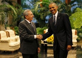 Obama e castro estiveram reunidos no Palácio da Revolução