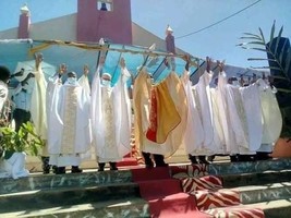 Ndalatando ganha 4 novos sacerdotes