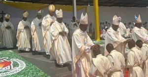Diocese de Ondjiva encerra celebrações jubilares dos 50 anos com ordenação de 7 novos diáconos