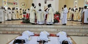 Caxito ganha mais 3 servidores da vinha do Senhor