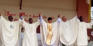 Sumbe Ganha 1 sacerdote e 2 Diáconos