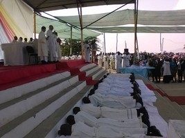 Messe do senhor reforçada em Benguela com mais 7 padres e 8 diáconos
