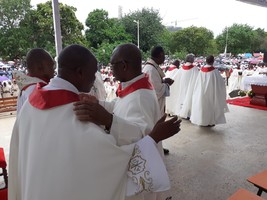 Igreja coloca restrições nas celebrações pela prevenção contra coronavirus em Angola