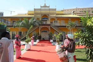 Palácio de Ferro em pleno funcionamento 