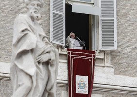 Papa na festa da Assunção: o alegre serviço a Deus se expressa também num generoso serviço aos irmãos