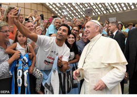 Papa retoma a Audiência Geral na Sala Paulo VI