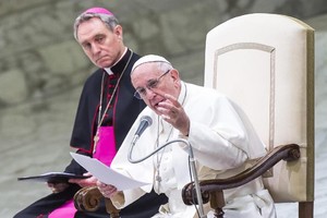 É preciso abordar com “delicadeza” o sofrimento alheio, diz papa francisco na audiência geral 