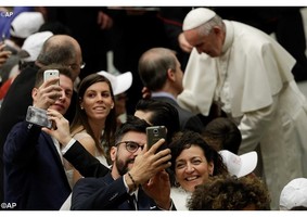 Papa renova apelos ao calar das armas e a oração pela paz em todo mundo 