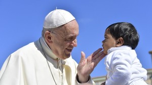 Papa diz que “educação cristã é um direito das crianças”