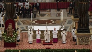 Papa abre Tríduo Pascal com Missa do Crisma 