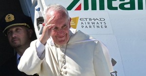 Papa Francisco a caminho do Egipto como 