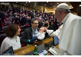 Papa cria novo organismo para os leigos, a família e a vida