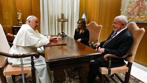 Papa recebe no Vaticano o presidente do Brasil