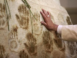 Papa Francisco encerrou segundo dia de visita com oração na Catedral de Assunção