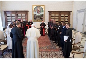 Papa recebe delegação de Ahiara, Nigéria
