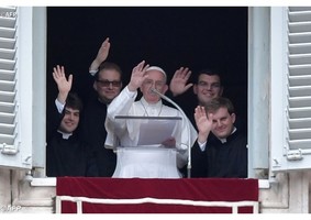 “Seguir Jesus, Bom Pastor, atenção às falsas sabedorias do mundo” Papa 