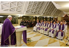 Que a Igreja seja mãe e não empresária, O poder faz-nos estéreis