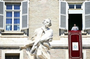 Papa reforça críticas a «praga» da bisbilhotice