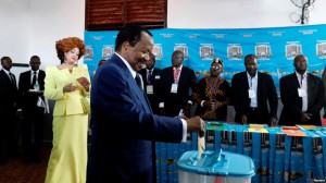 Apesar dos confrontos, Paul Biya está 