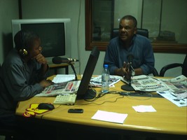 Revista de Imprensa: Jornalista Manuel Vieira conversou com o jornalista e analista politico Reginaldo Silva. 